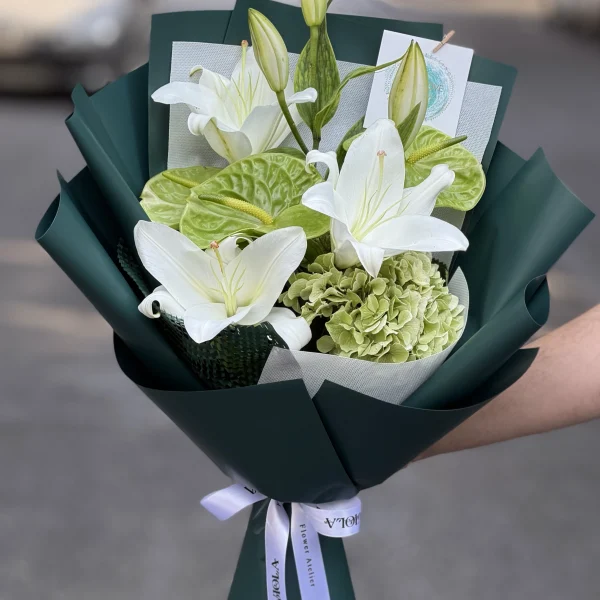 دسته گل زمرد سپید