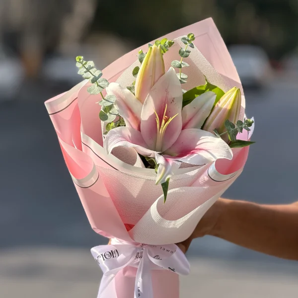دسته گل اوریانتال مینیمال صورتی